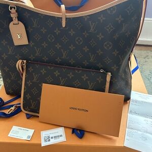 TRADE     AUTHENTIC Louis Vuitton Carry All MM
